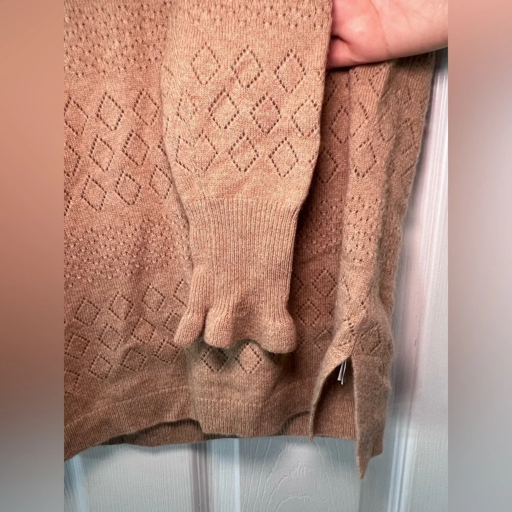 J.Crew Tan 100 % Cashmere Crewneck Sweater in Fine Gauge‎ Pointelle Stich Size S